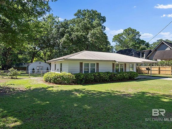 3rd image of 503 Horton Ln