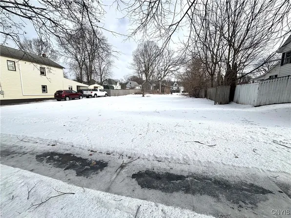 38 Garrow St #2, Auburn, NY 13021