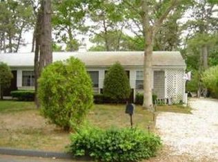 8 Margaret Joseph Rd, Yarmouth Port, MA 02675