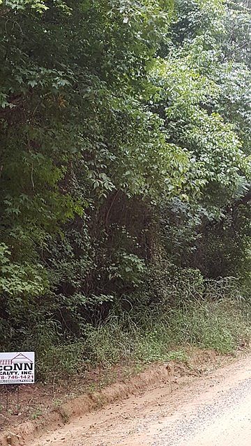 2nd image of 200 Comer Rd