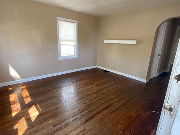 2nd image of 1228 Parrish Ave