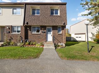 1A Forester Cres, Ottawa, ON K2H8Y1