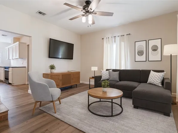 411 N Maple St, Siloam Springs, AR 72761