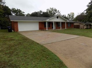 1820 Swan St, Longview, TX 75604