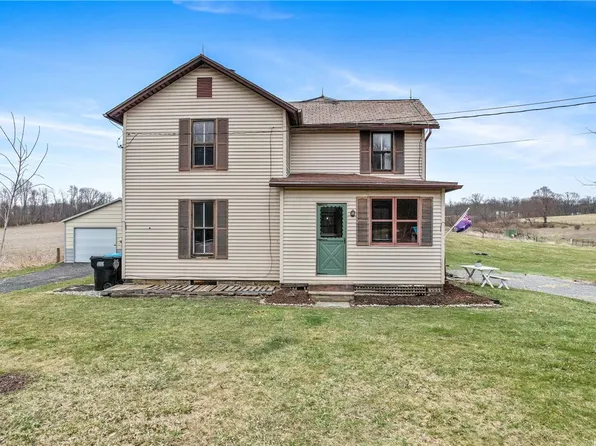 2550 Trout Island Rd, Hermitage, PA 16148