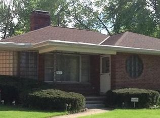 9601 Elsmere Dr, Parma, OH 44130