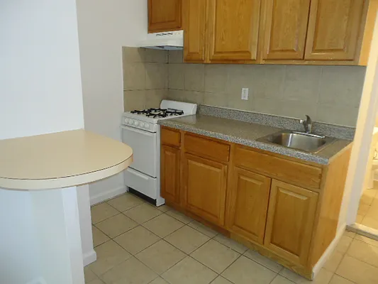 Rented by Hakeem Shahid, LREB | media 11