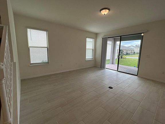 4th image of 16631 Point Rock Dr