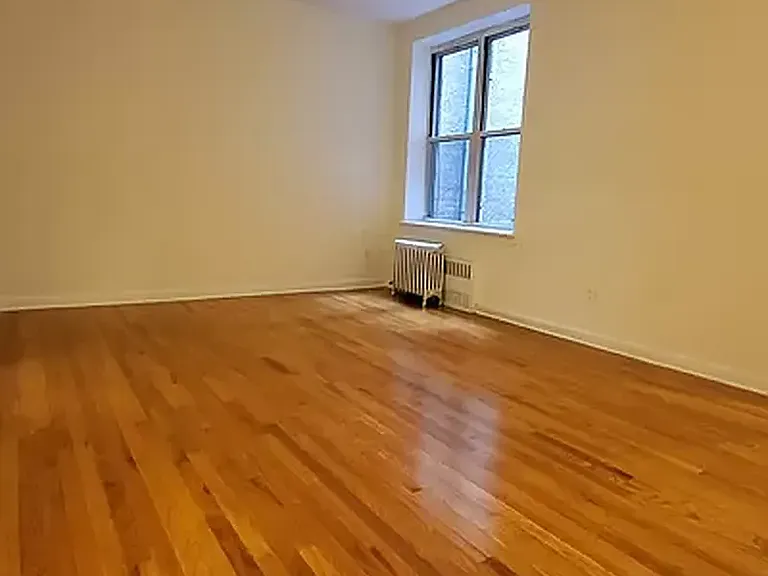 349 W 85th St #25 — Photo 2