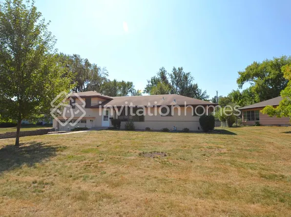 8532 Thomas Ave S, Bloomington, MN 55431