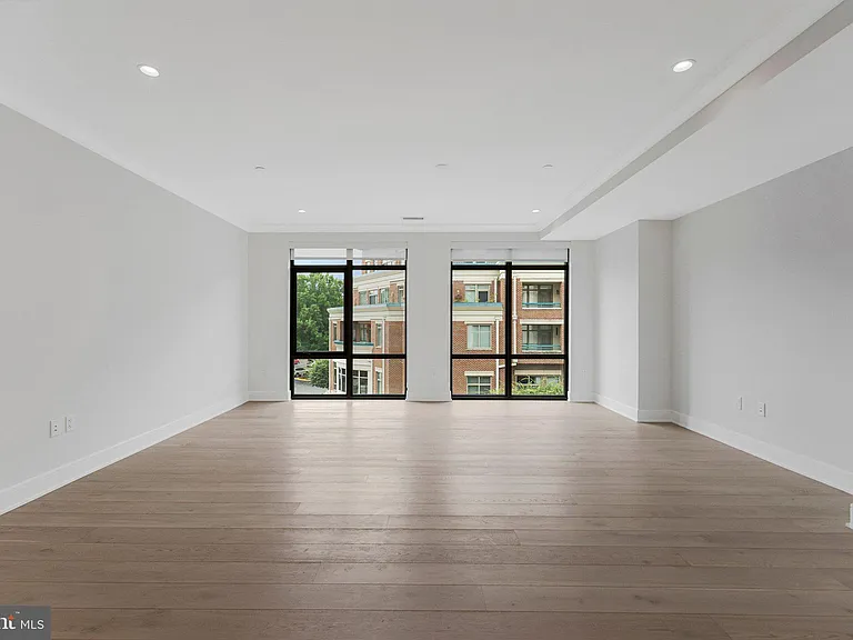 6718 Lowell Ave #507 — Photo 13