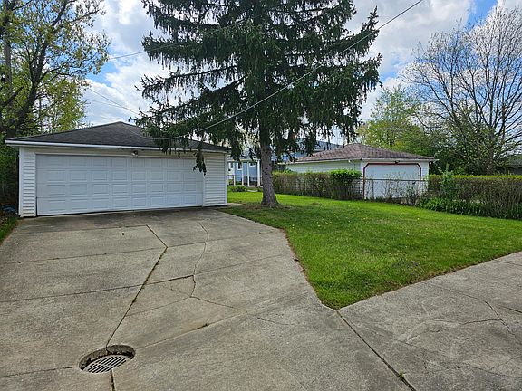 2nd image of 17710 Deforest Ave