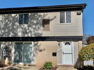 41145 S Woodbury Green Dr #39, Belleville, MI 48111