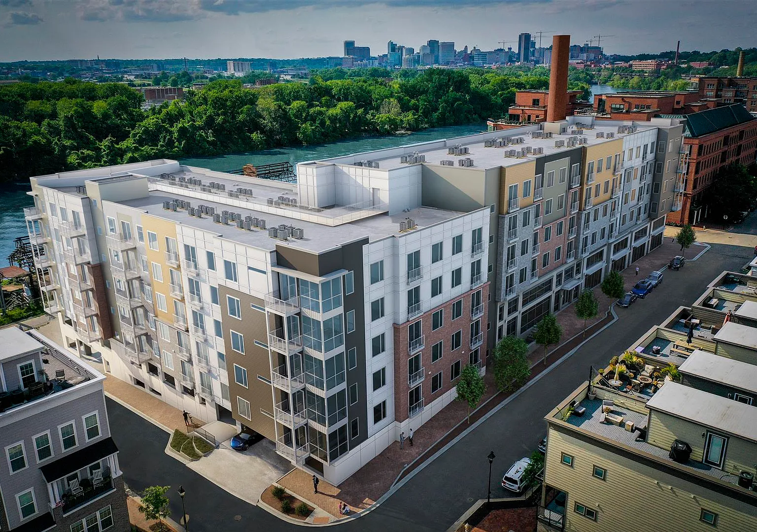 East 51 At Rocketts Landing — Photo 3