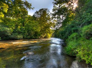 216 N Star Ln, Blairsville, GA 30512