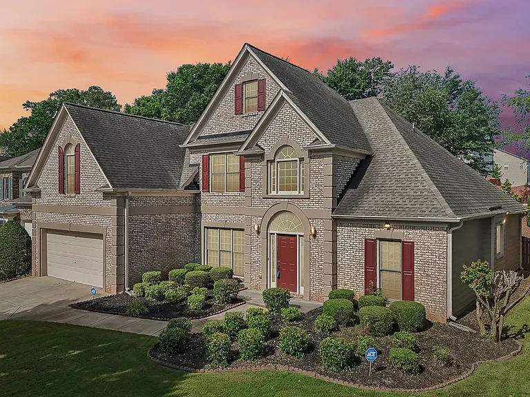 810 Freedom Way — Photo 4