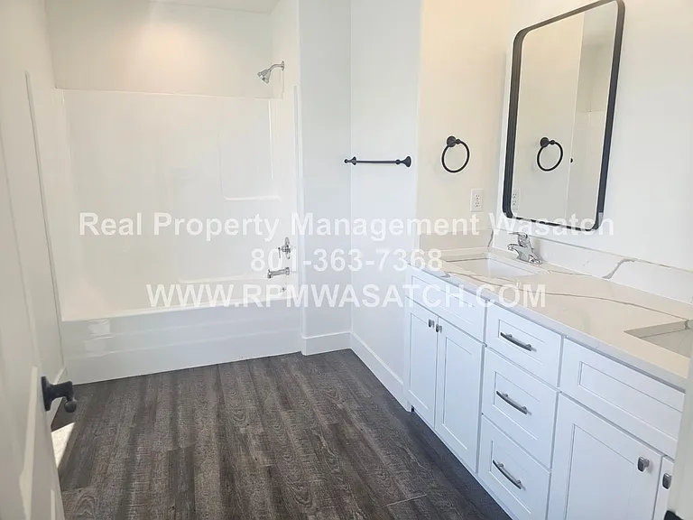 738 N 160 E — Photo 25
