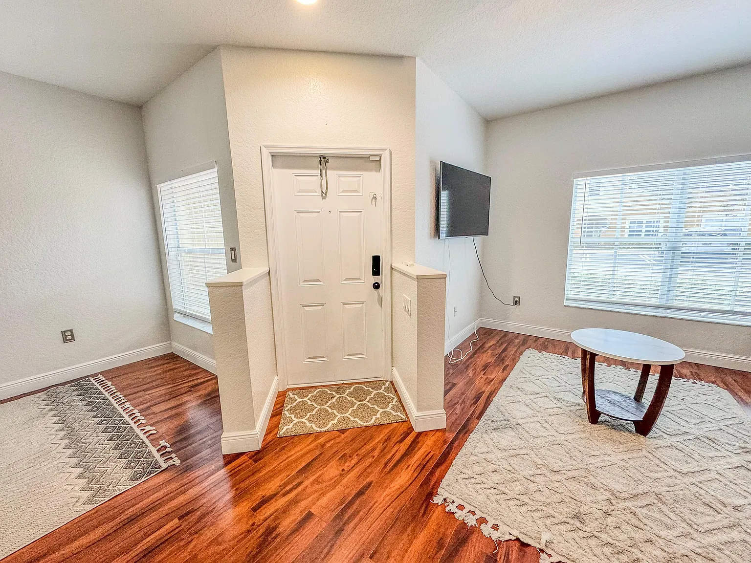 2 bed, 2.5 bath, 1523 sqft, $2,350 — Photo 4