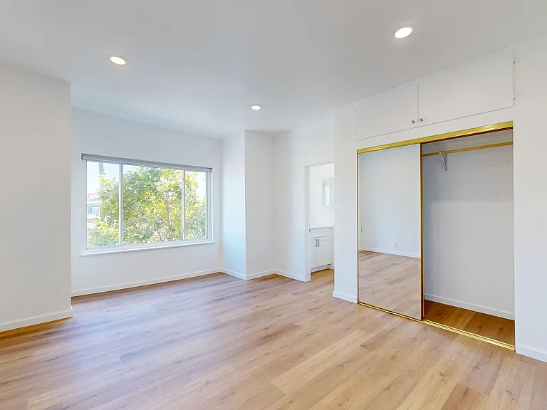 105 Webster St #1 — Photo 10