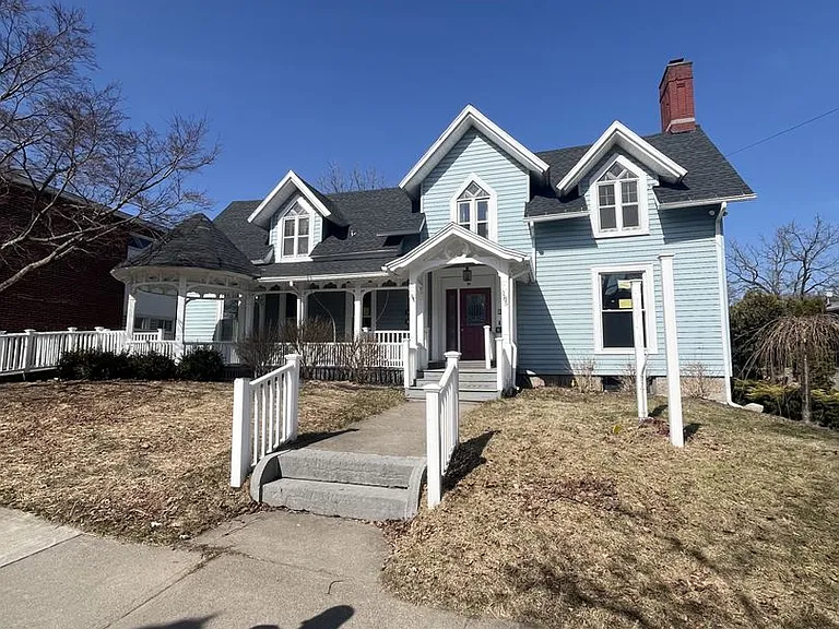 185 Genesee St — Photo 1