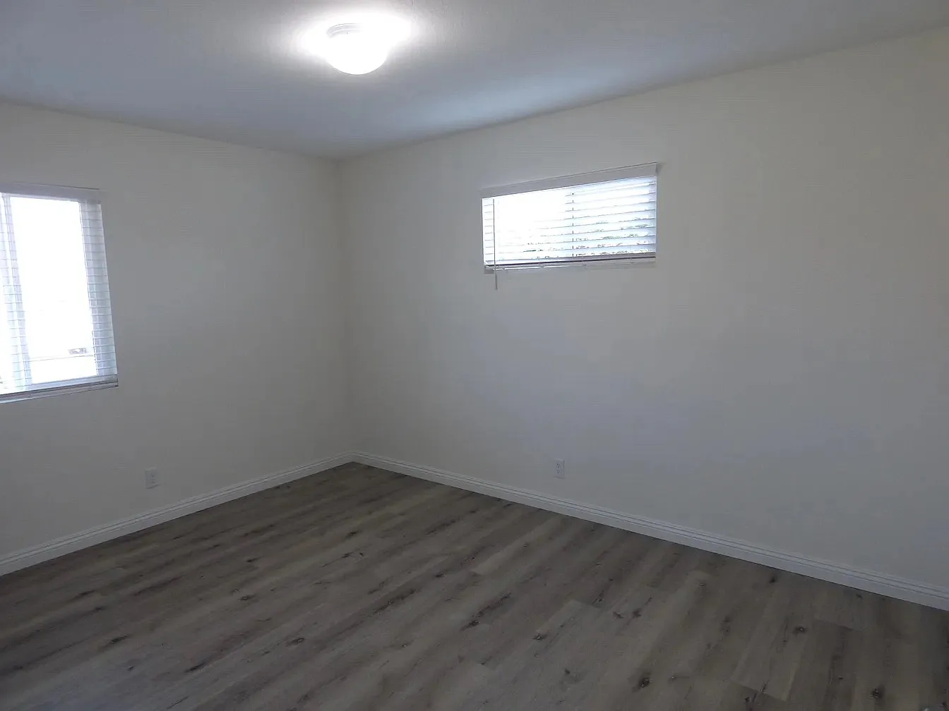 4 bed, 1136 sqft, $3,300 — Photo 4