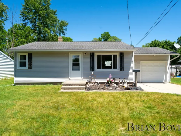 197 Carrie St E, Sparta, MI 49345