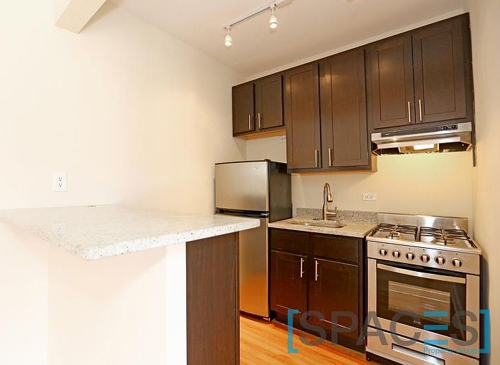 1st image of 4614 N Paulina Street # 310 Fl 3rd