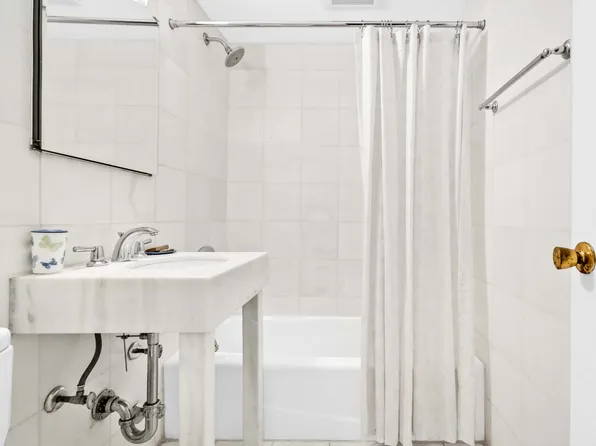 30-44 29th Street image 10 of 15