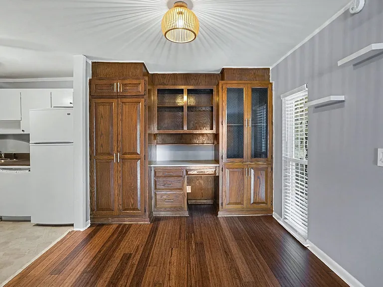 555 N Dupont Ave #B-26 — Photo 7