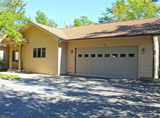 13 Spy Glass Hl, Canandaigua, NY 14424