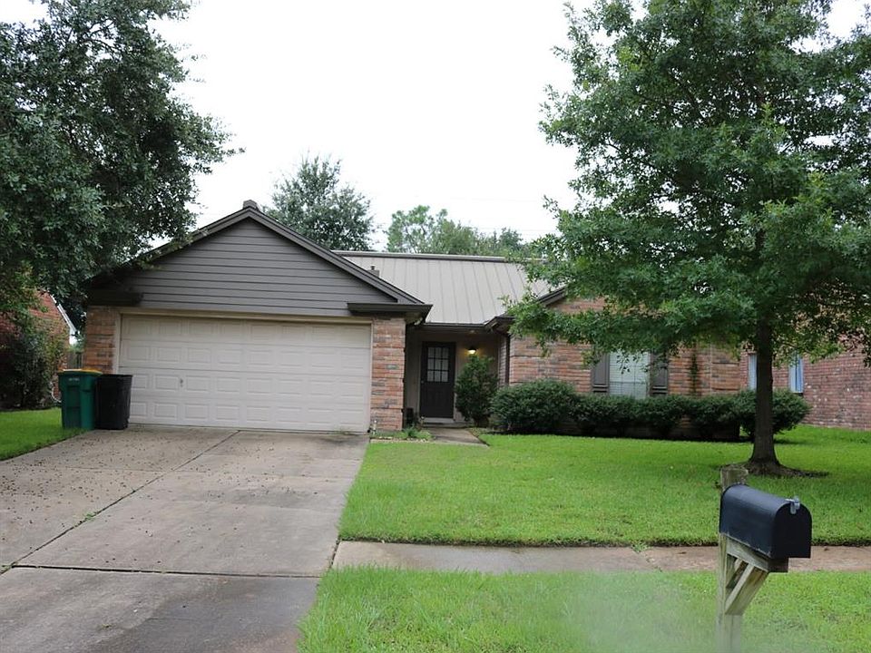 1st image of 22715 Dabney Manor Ln