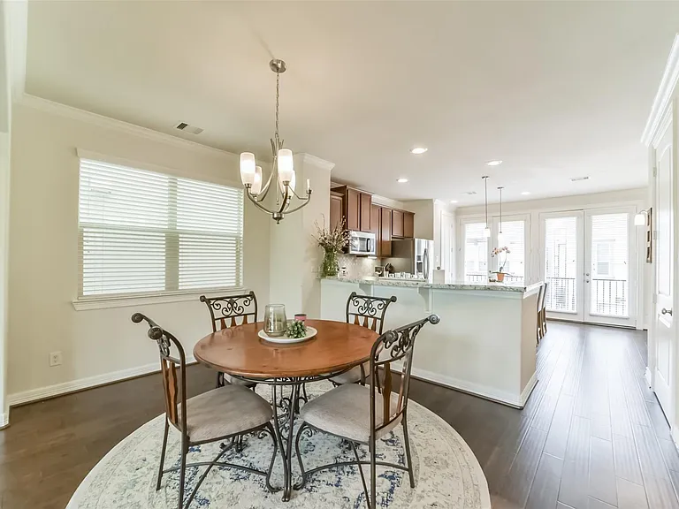 1517 Miles Oaks Pl — Photo 7
