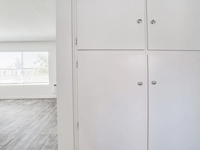 Oak Valley Apartments — Photo 35