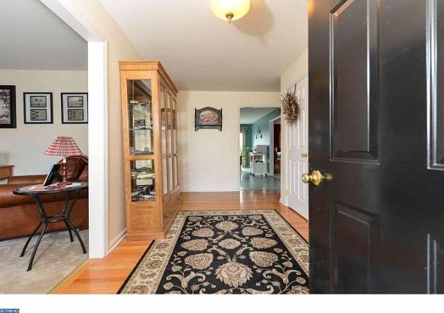 1st image of 121 Duke Dr