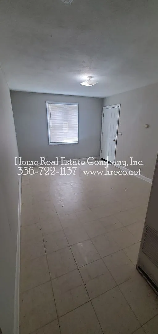 1231 Gholson Avenue Apt A — Photo 2