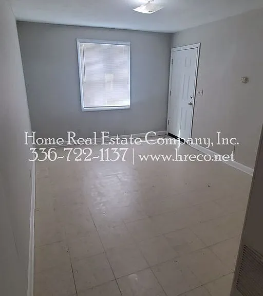 1231 Gholson Ave #A — Photo 2