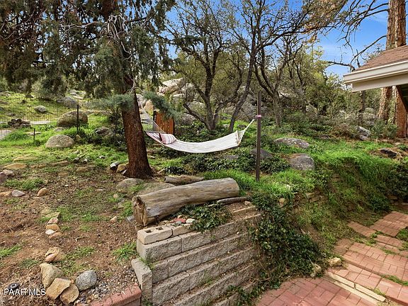 2nd image of 1701 Idylwild Rd