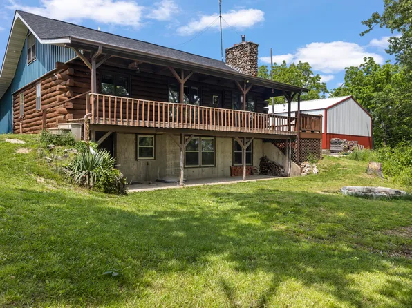 1319 Hilltop Drive, Mansfield, MO 65704