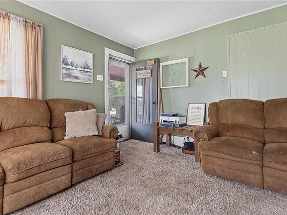 5th image of 170 N Stringer St