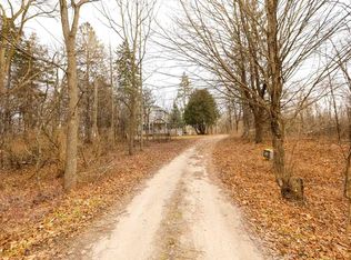 W349S9870 Sprague Rd, Eagle, WI 53119