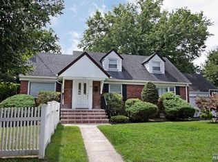 62 Thornbury Ave, Glen Rock, NJ 07452