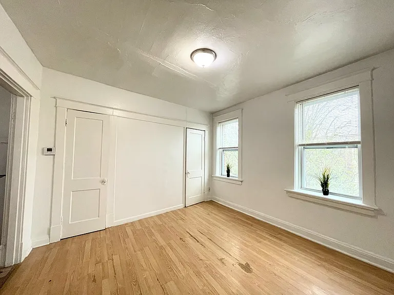 2749 Pestalozzi St #2E — Photo 1