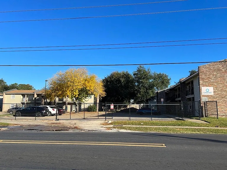 815 Martin Luther King Jr Dr — Photo 12