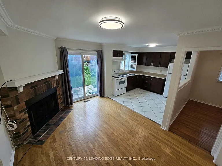 1592 Marshcourt Dr #MAIN — Photo 8