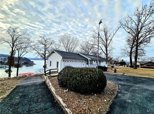 427 Overlook Rd, Lake Ozark, MO 65049