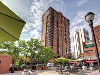 1551 Larimer St APT 2502, Denver, CO, 80202