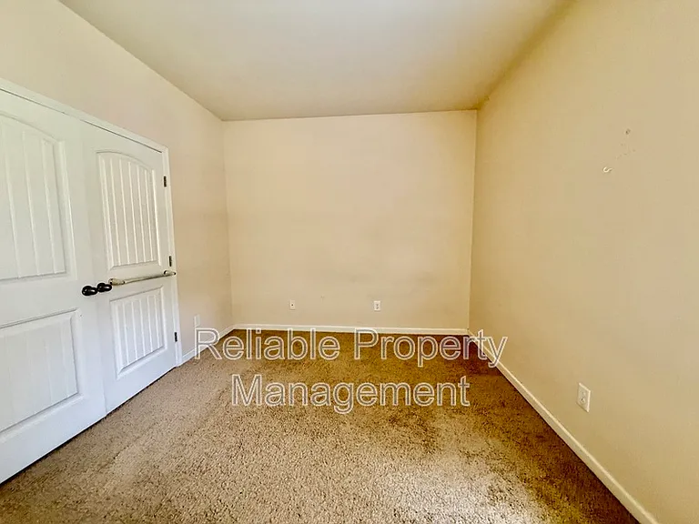 48 Salerno Dr — Photo 11