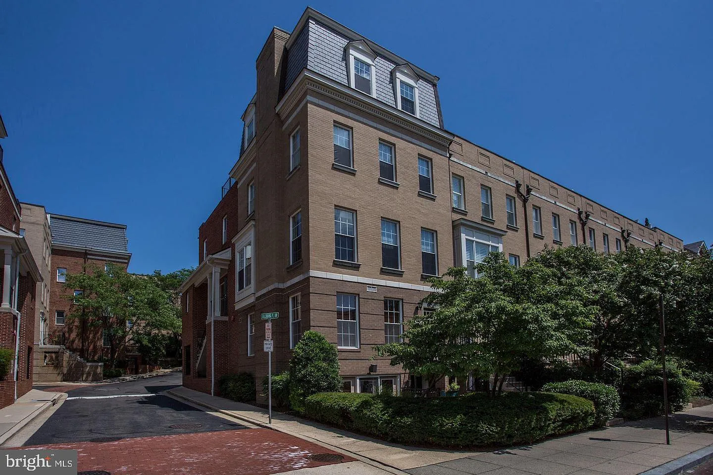 Kalorama Place — Photo 1