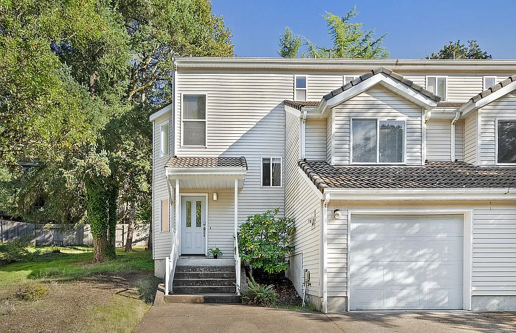 2299 NW Hummingbird Dr photo 1