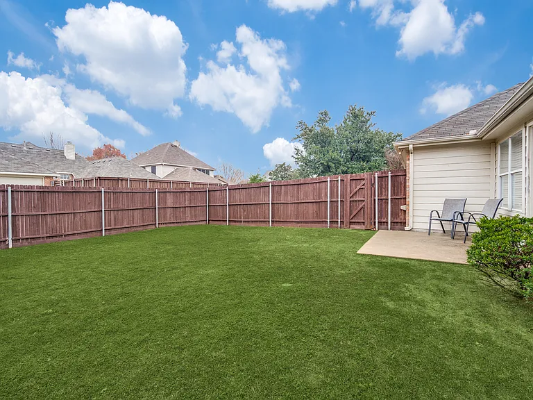 9512 Shirland Ln — Photo 36